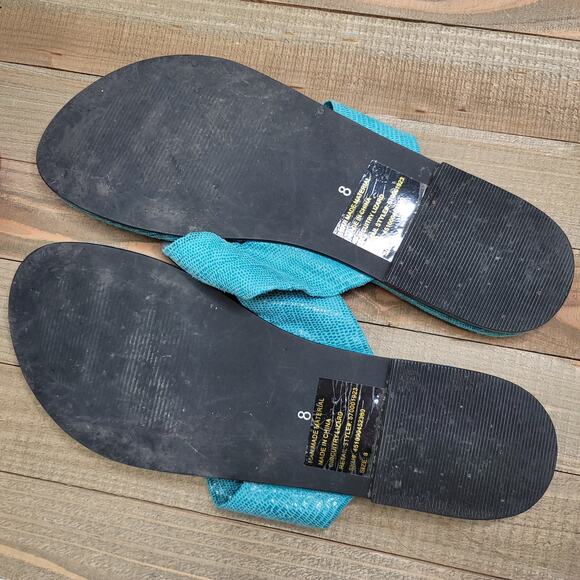 Chico's Circuitry Lizard Thong Sandals 8 - Picture 5 of 5